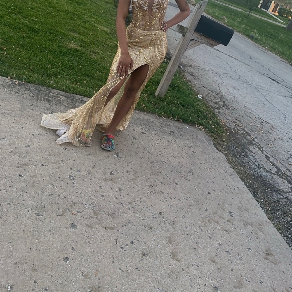 prom dress - Picture 4 of 4